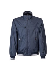 Giubbotto in poliestere foderato internamente in polar, con 5 tasche e banda catarifrangente sul dorso colore blu Tg.S-XXL