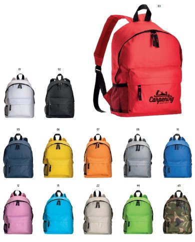Zaino in poliestere 600D con 3 tasche, di cui una laterale retinata. Spallacci regolabili e schienale imbottito